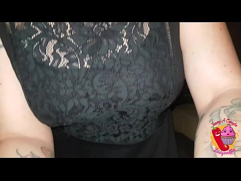 ❤️ Slutty хойд эгч өгдөг түүнд дорет болон Испани Секс видео манайд